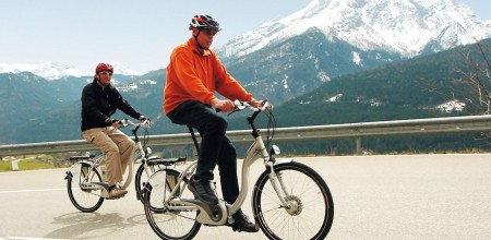 photo_velo_electrique_serieC_montagne_couple
